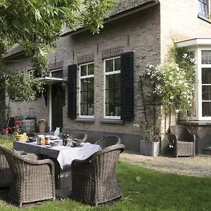 https://buitengoed-de-uylenburg.ihotelsrotterdam.com
